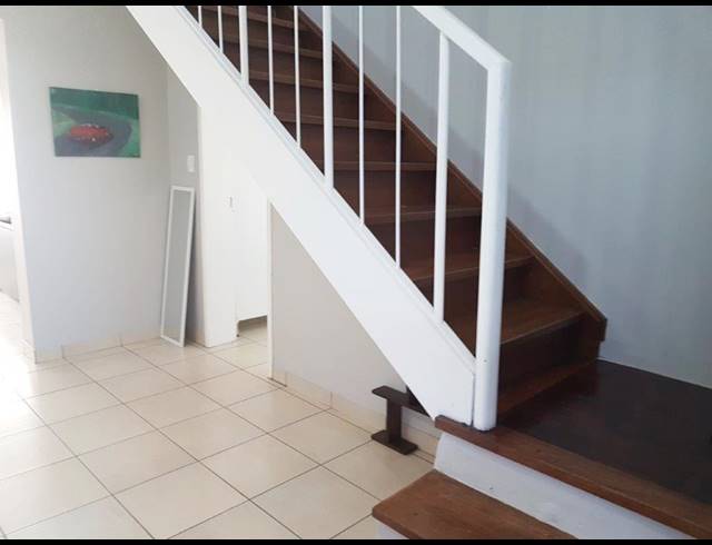 3 BEDROOM TOWNHOUSE RENTED IN ST GEORGES PARK